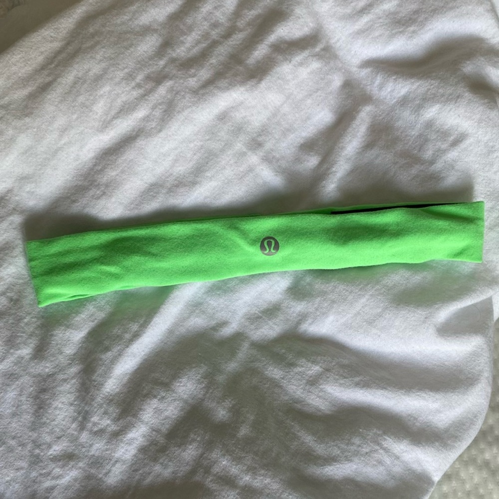 Green Lululemon headband